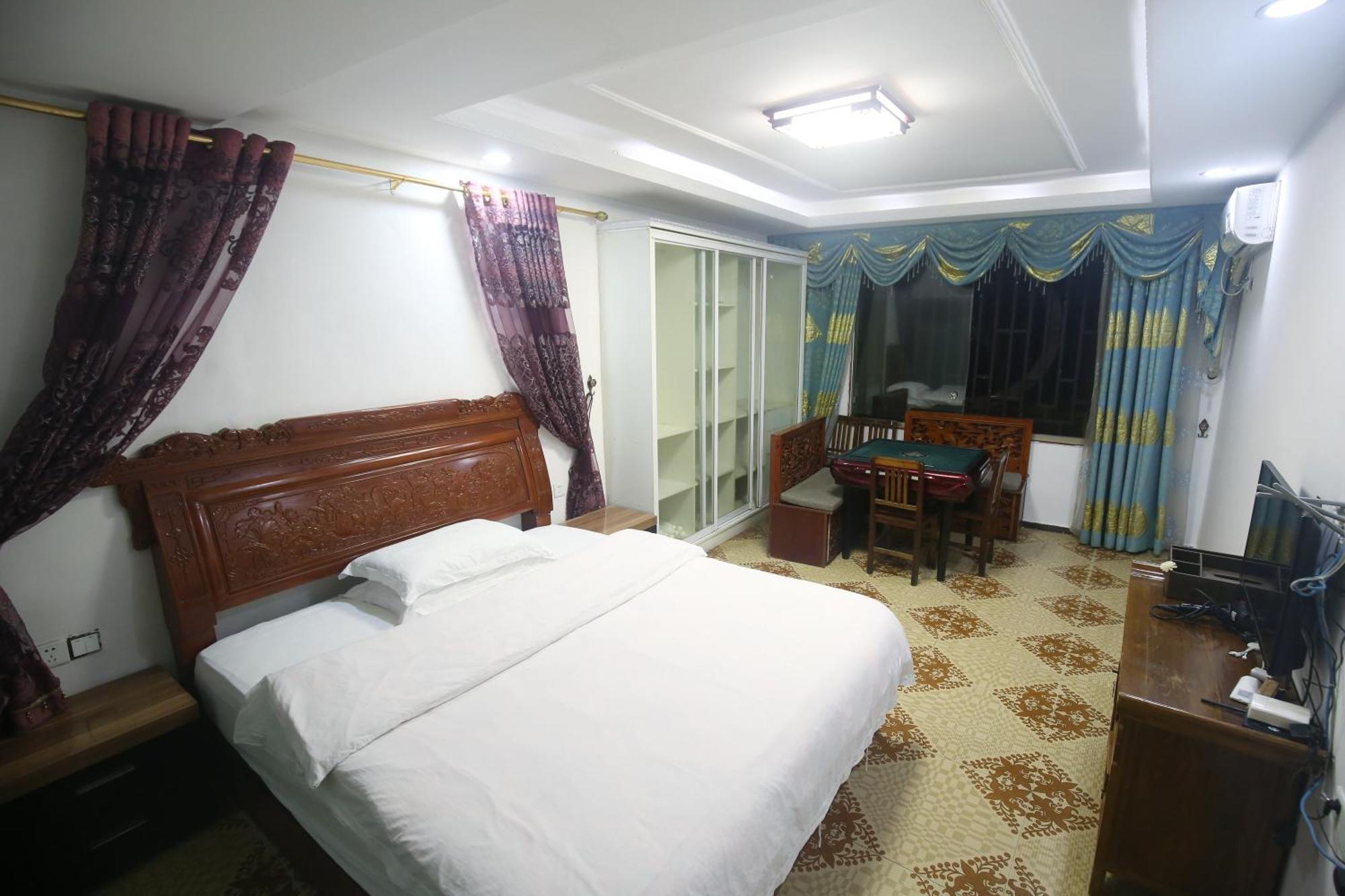 Lqj Riverside Guest House Fenghuang Bagian luar foto