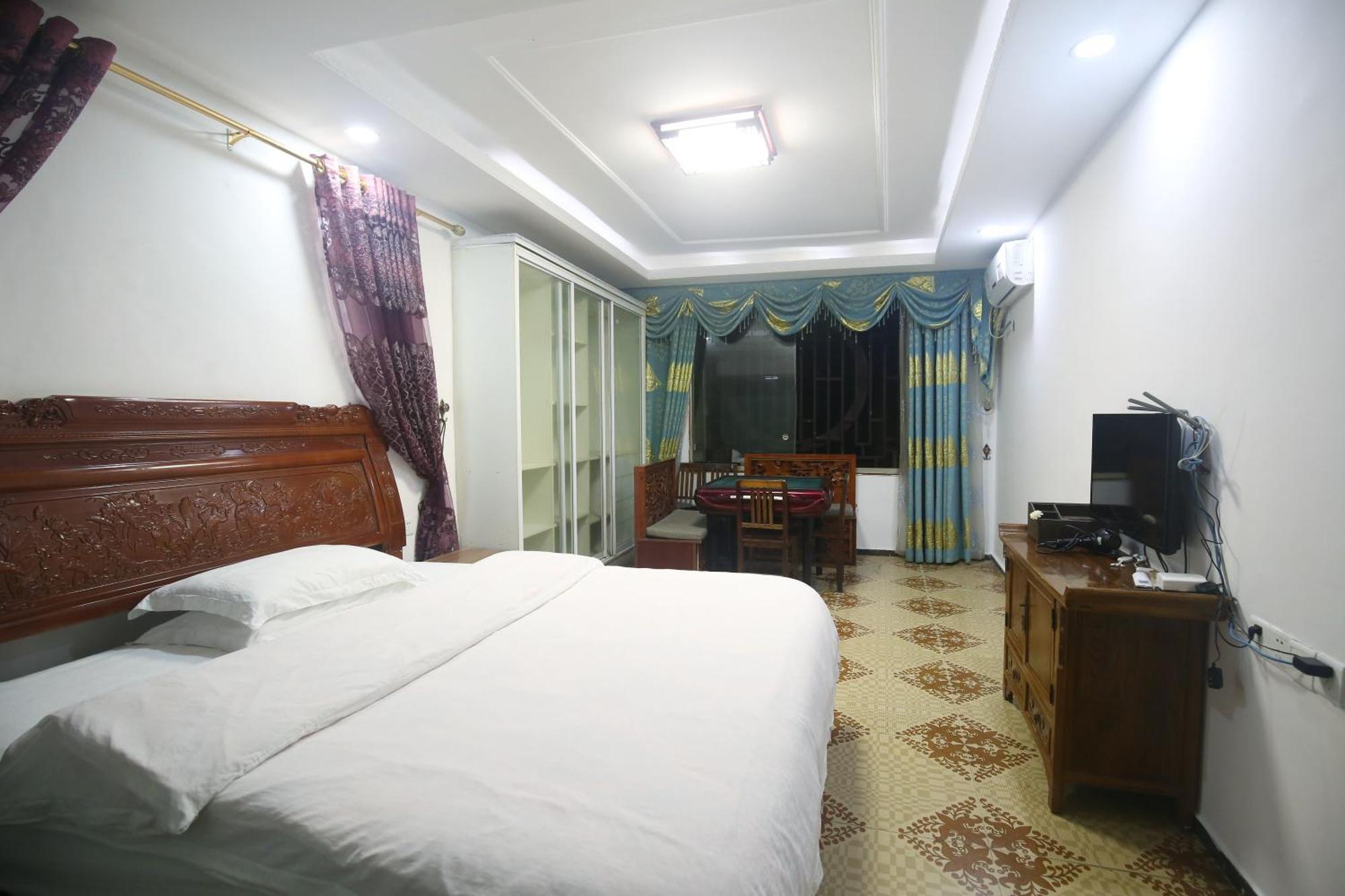 Lqj Riverside Guest House Fenghuang Bagian luar foto