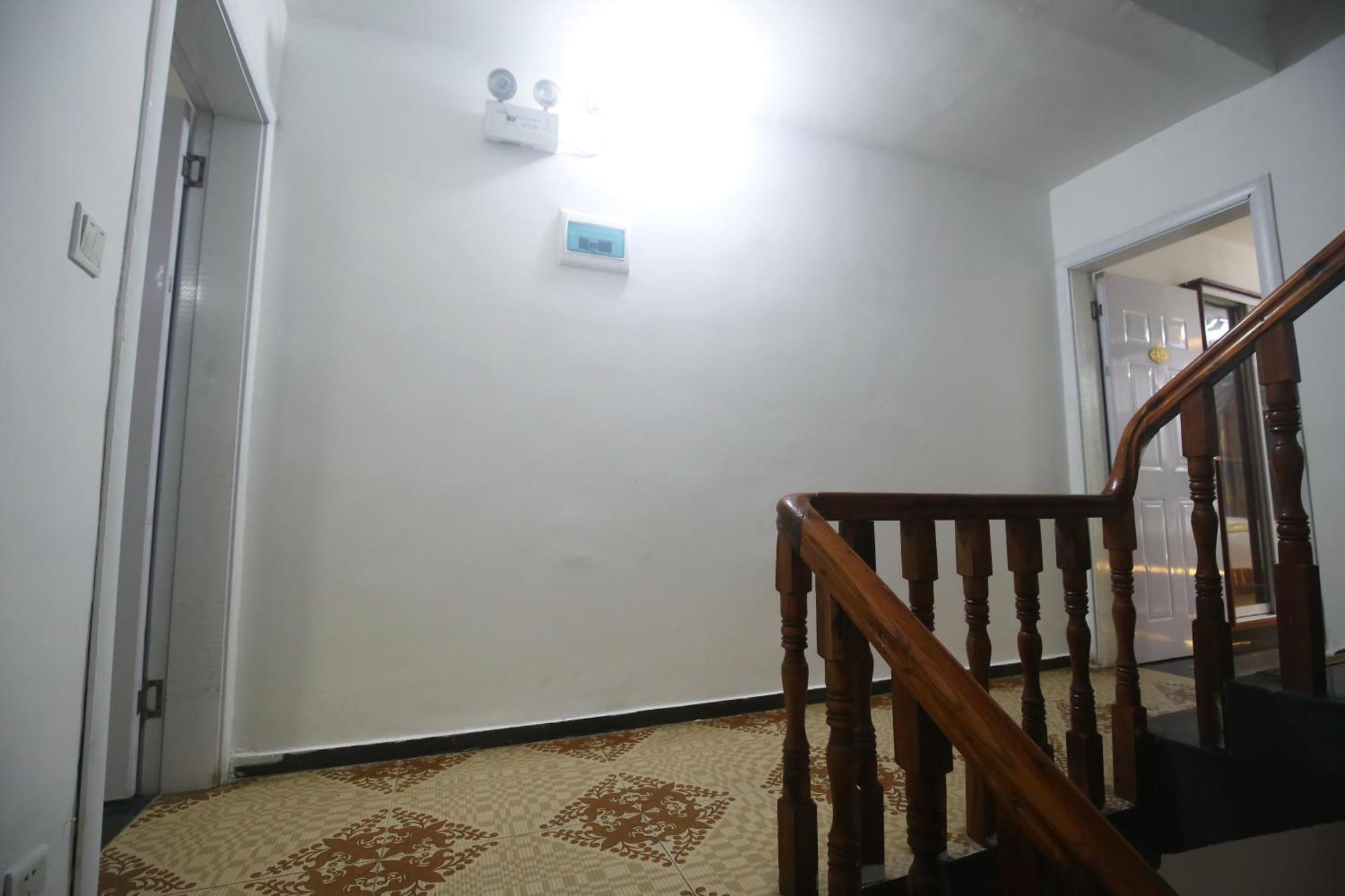 Lqj Riverside Guest House Fenghuang Bagian luar foto