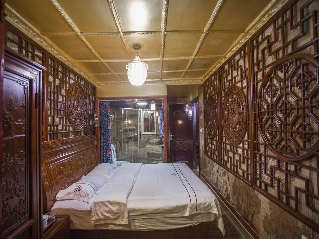Lqj Riverside Guest House Fenghuang Bagian luar foto